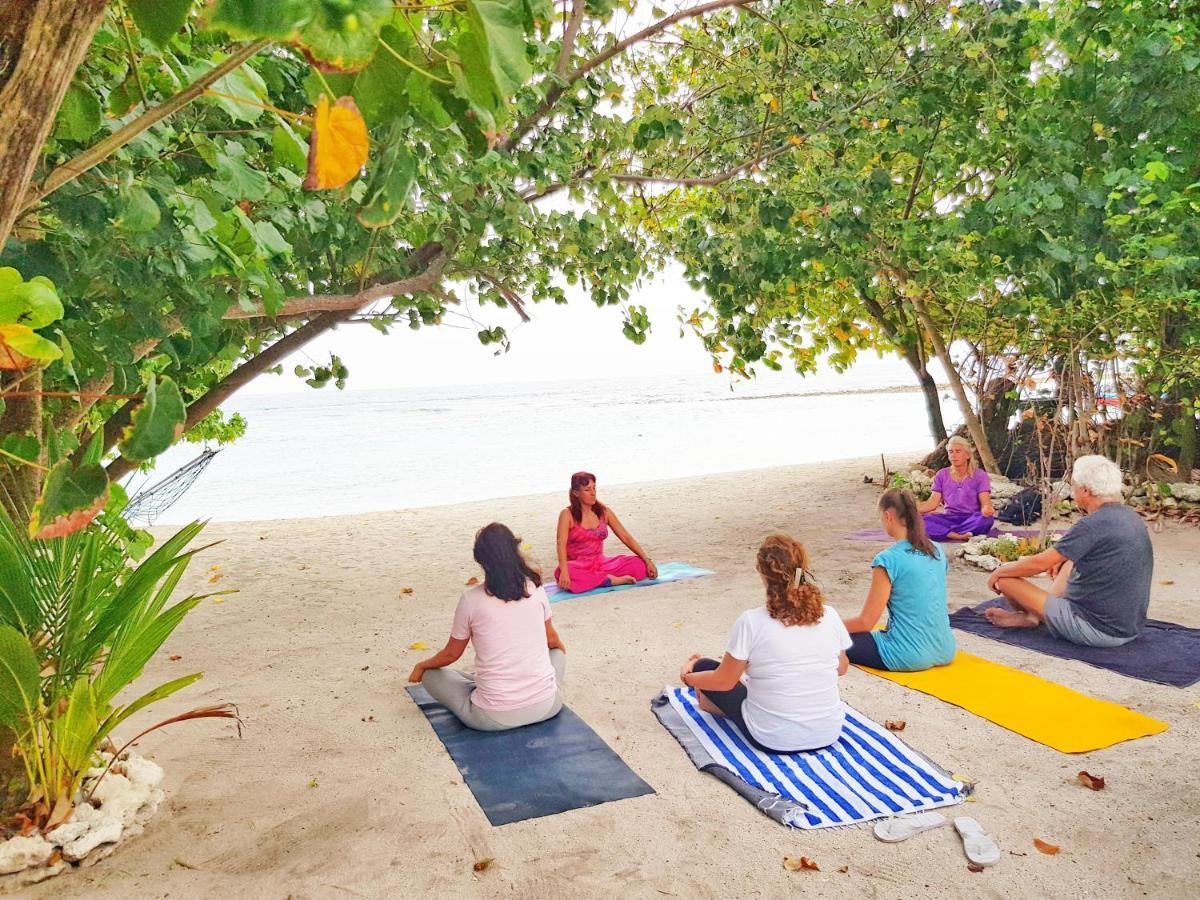 Summer Vibes Beach Front Rasdhoo Buitenkant foto
